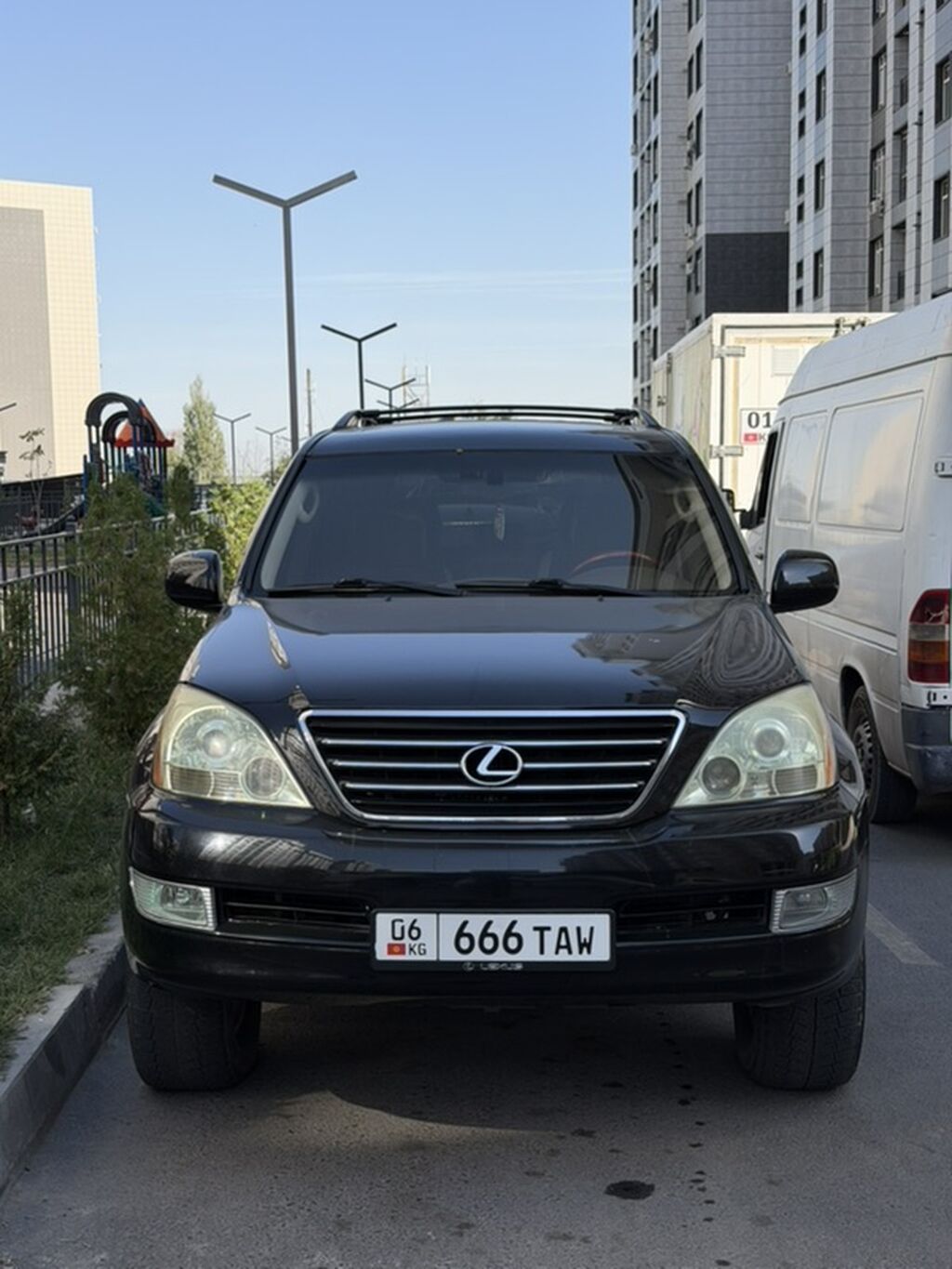 Lexus GX: 2005 г., 4.7 л, Автомат, Бензин, Внедорожник: фото 2