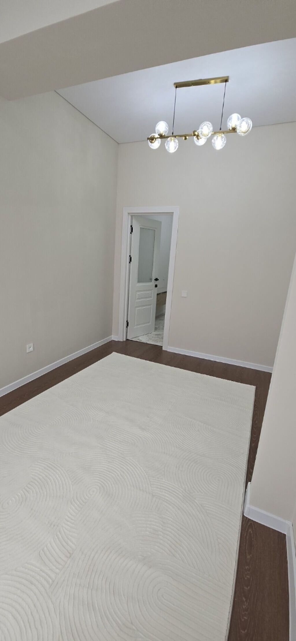 2 комнаты, 54 м², Технопарк 108 серия, 12 этаж, Евроремонт: фото 2