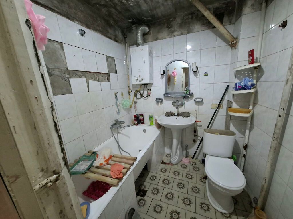 Bakı, 3 otaqlı, Köhnə tikili, 62 kv. m