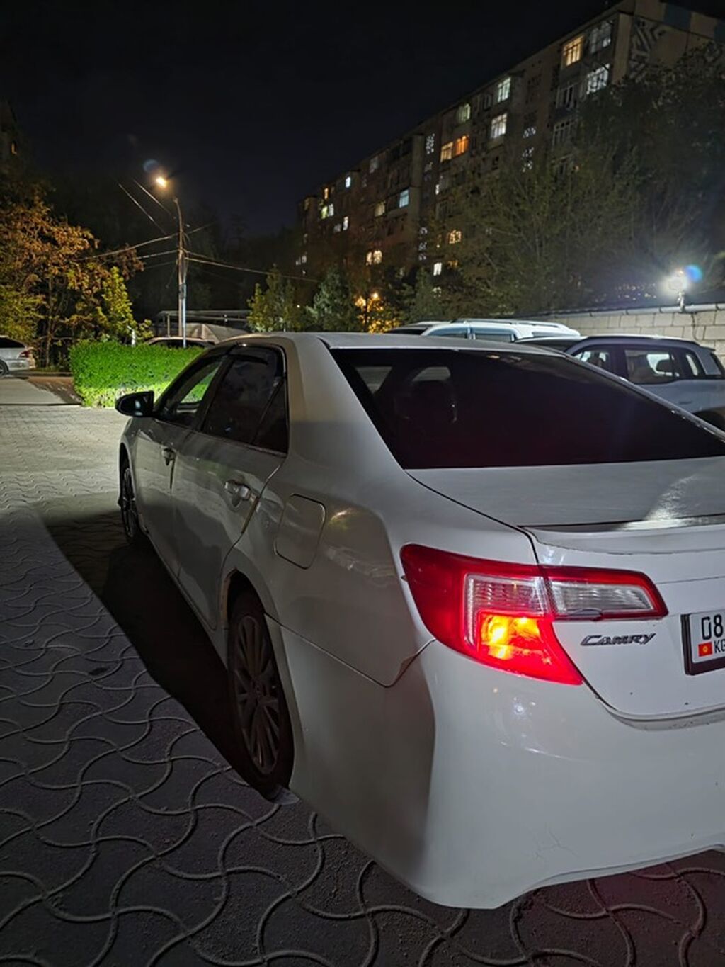 Toyota Camry: 2011 г., Автомат, Бензин, Седан: фото 2