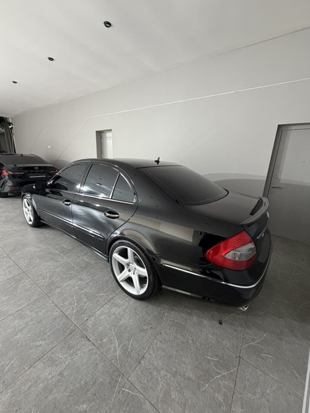 Mercedes-Benz E-Class: 2007 г., 3.5 л, Автомат, Бензин, Седан: фото 5