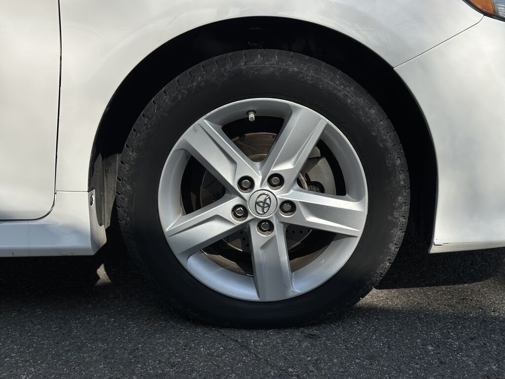 Toyota Camry: 2014 г., 2.5 л, Автомат, Бензин, Седан: фото 8