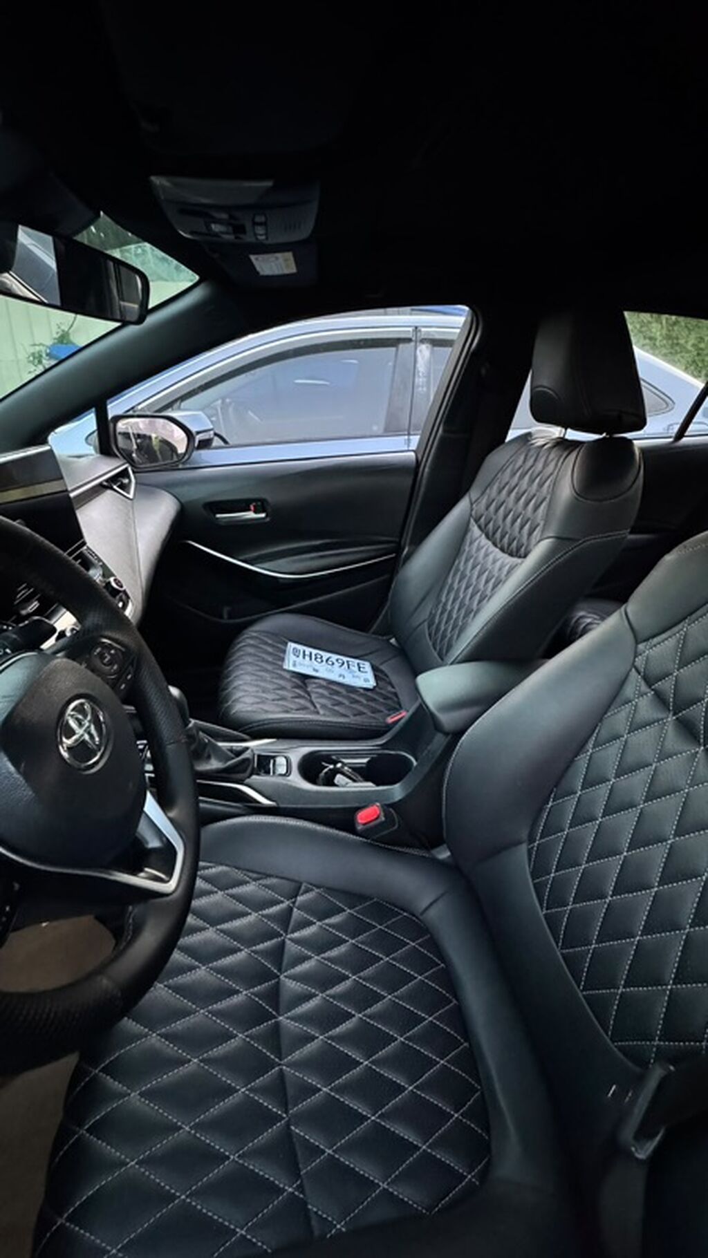 Toyota Corolla: 2020 г., 1.8 л, Вариатор, Гибрид, Седан: фото 4