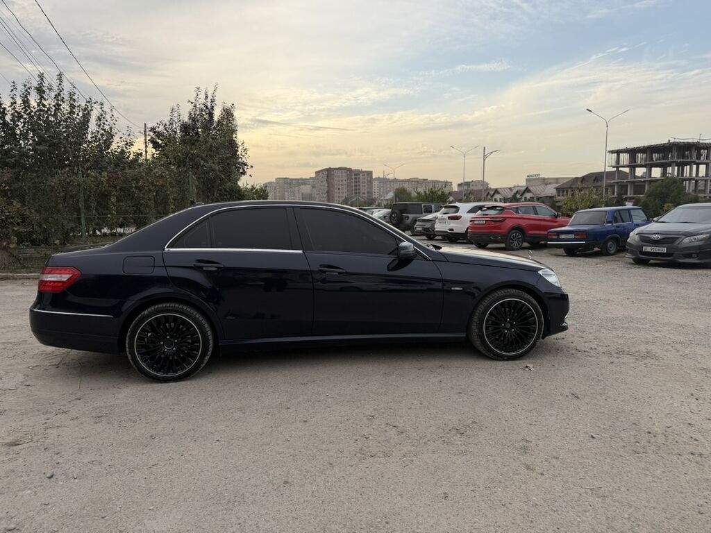 Mercedes-Benz E-Class: 2010 г., 1.8 л, Бензин, Седан: фото 4