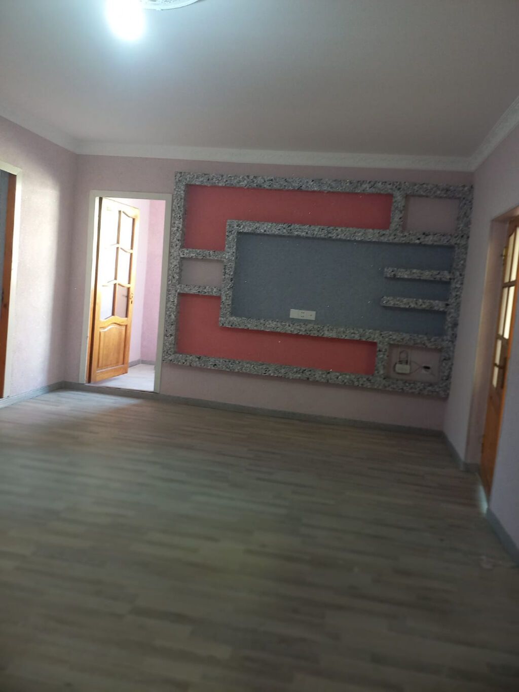 5 otaqlı, 142 kv. m, Yeni təmirli