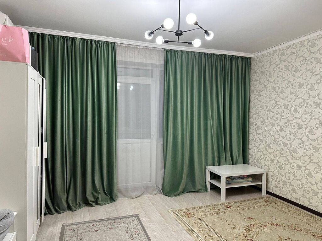 Продам комплект мебели для комнаты и прихожей: фото 2