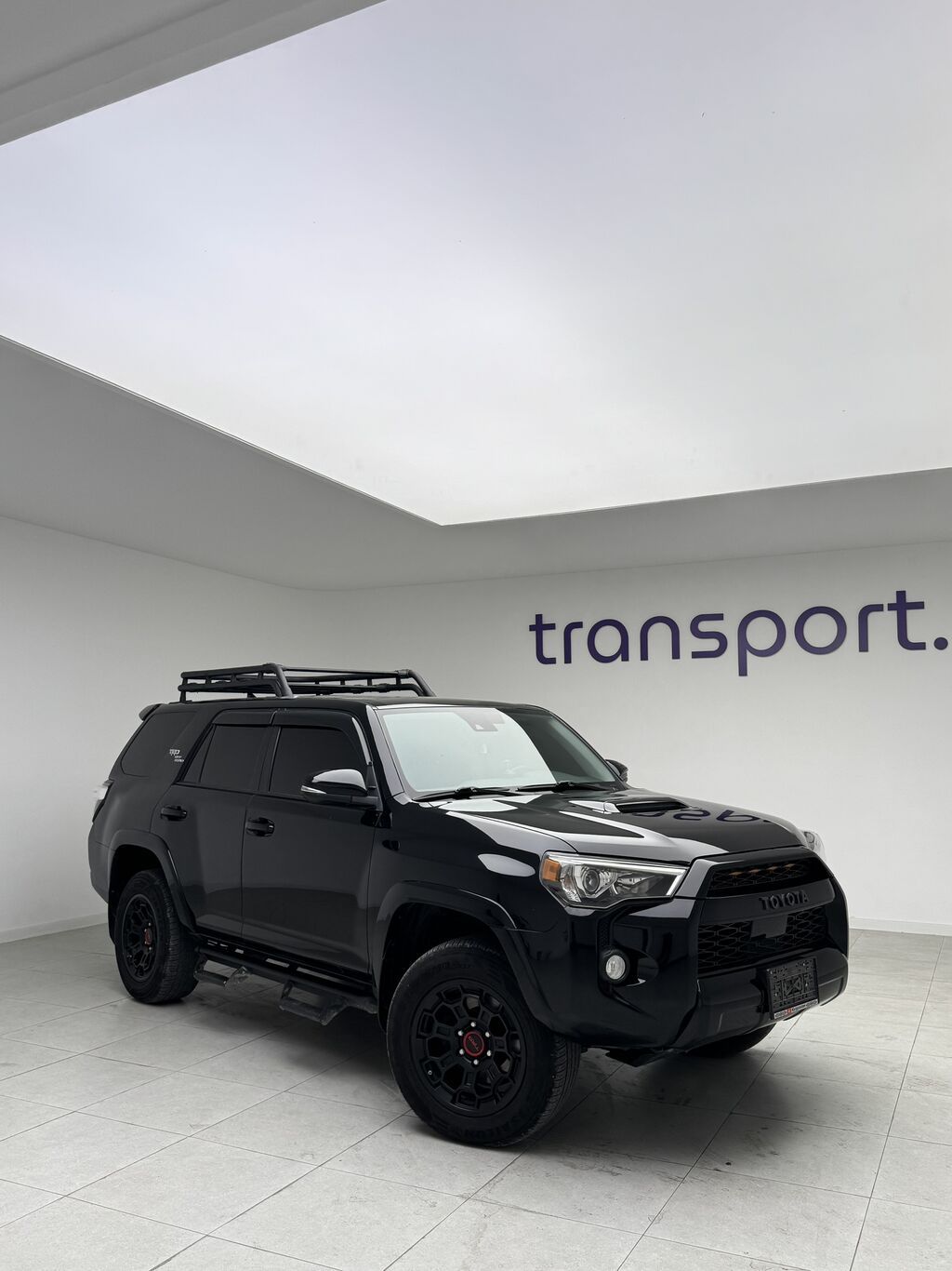 Toyota 4Runner: 2020 г., 4 л, Автомат, Газ, Внедорожник: фото 2