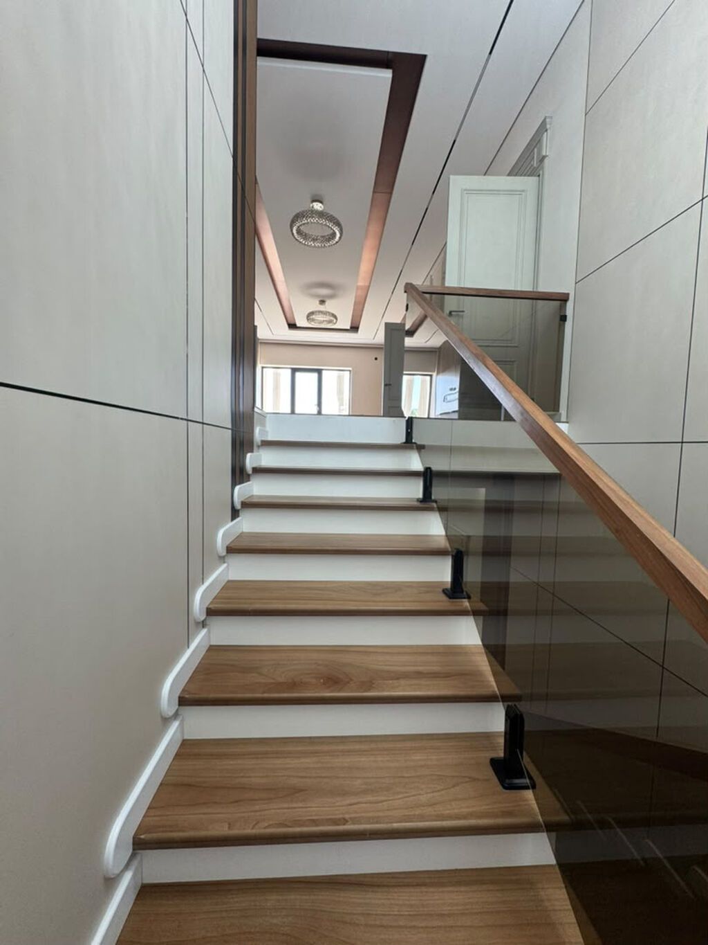 6 комнат и более, 510 м², 9 соток, Бишкек, Киргизия 1 Риэлтор: фото 7
