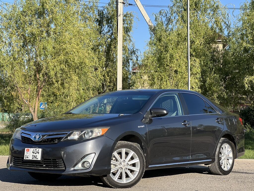 Toyota Camry: 2012 г., 2.5 л, Вариатор, Гибрид, Седан: фото 2