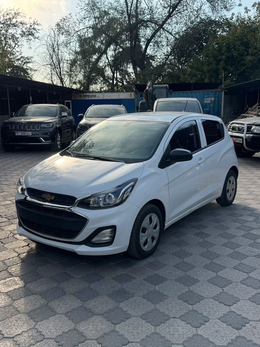 Chevrolet Spark: 2018 г., 1 л, Автомат, Бензин, Хэтчбэк: фото 1