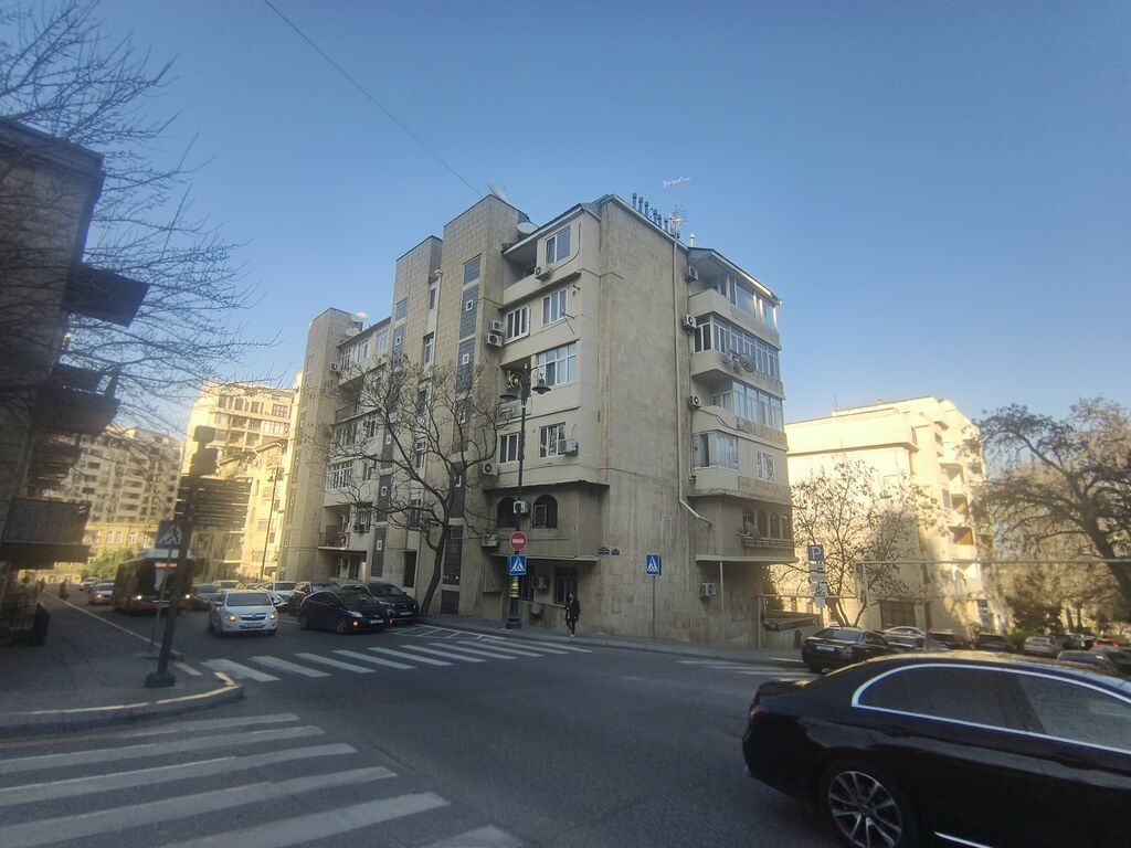 Bakı, 2 otaqlı, Köhnə tikili, m. İçərişəhər, 57 kv. m