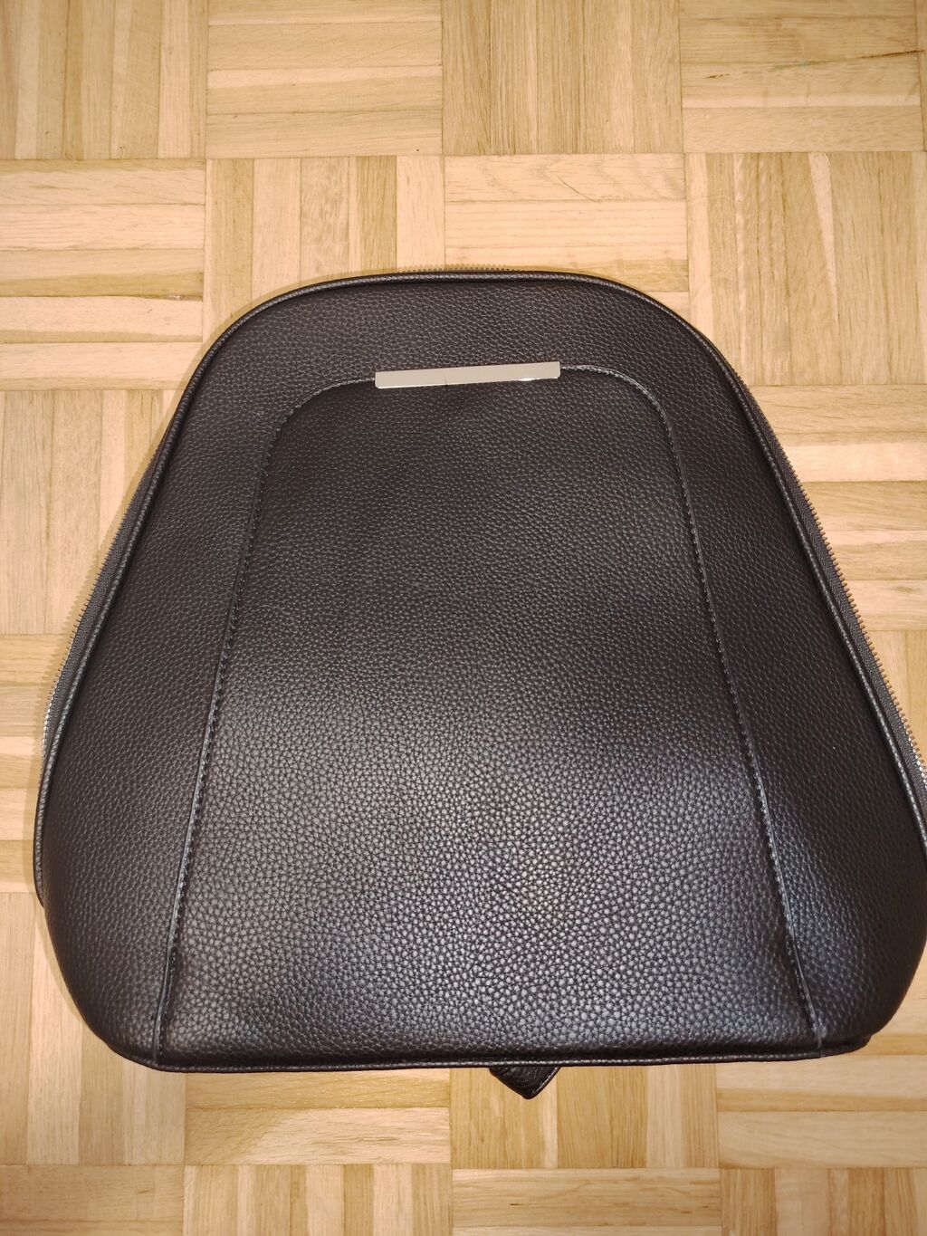 Modni rančevi: Crni ženski ranac/torba 2 u 1 - Materijal: veštačka koža sa