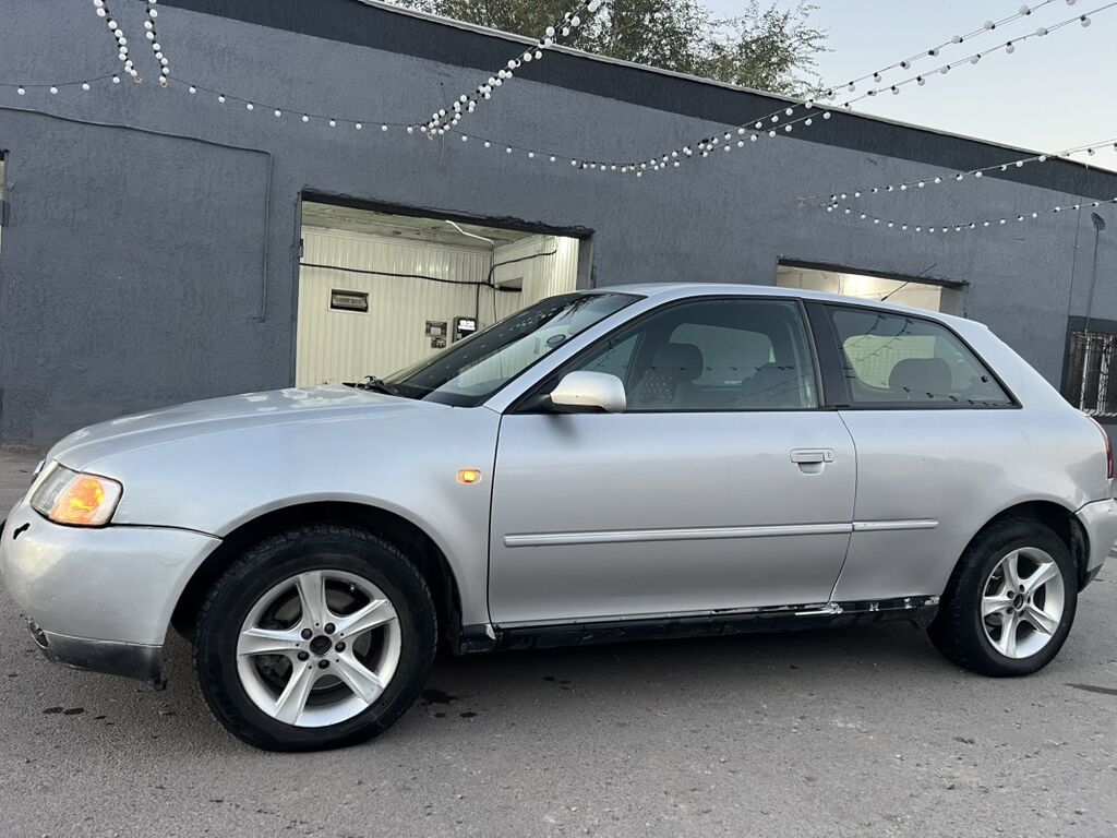 Audi A3: 1996 г., 1.8 л, Автомат, Бензин, Хэтчбэк: фото 6