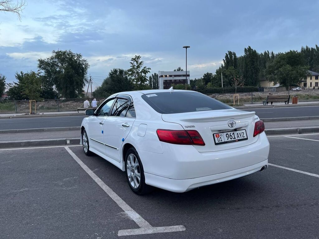 Toyota Camry: 2010 г., 2.4 л, Автомат, Бензин, Седан: фото 3