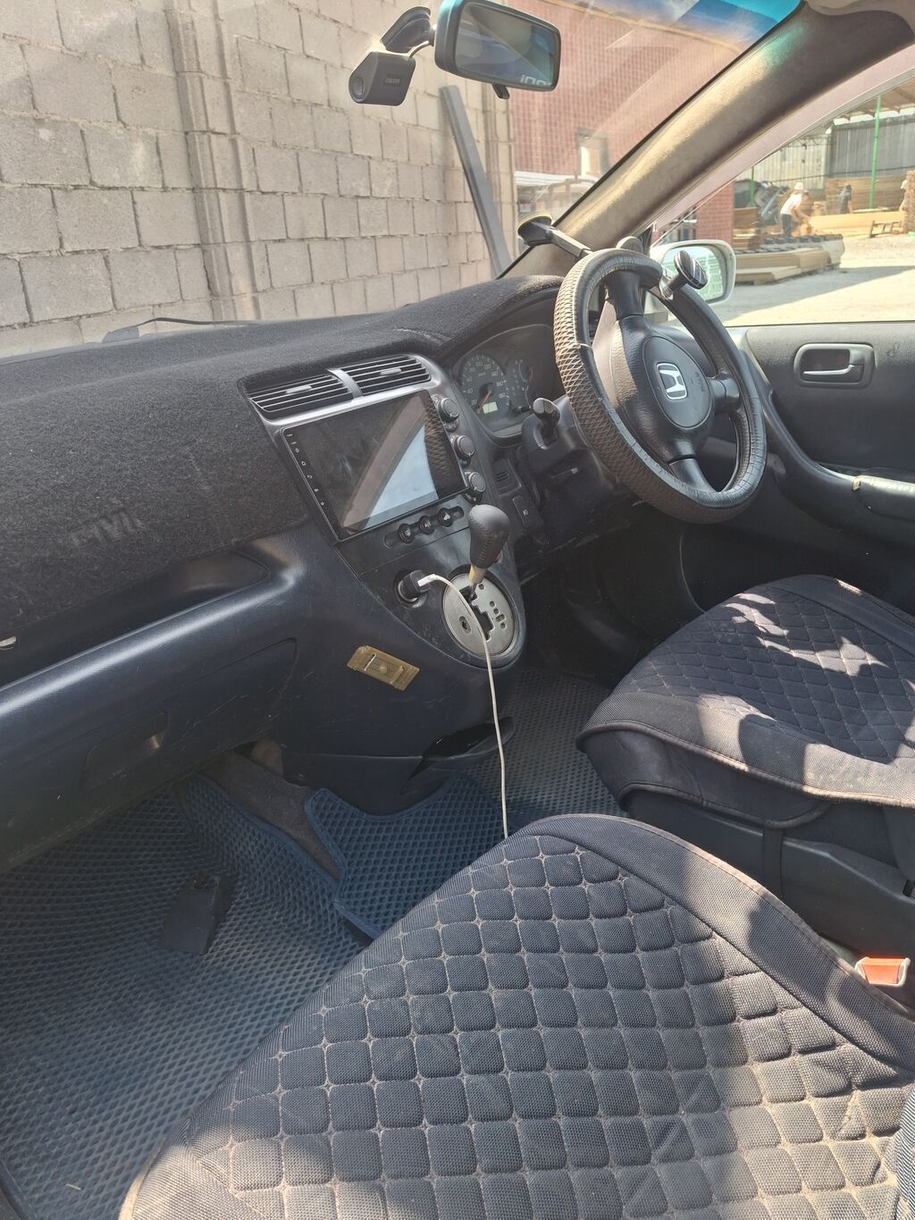 Honda Civic: 2001 г., 1.5 л, Автомат, Бензин, Хэтчбэк: фото 2