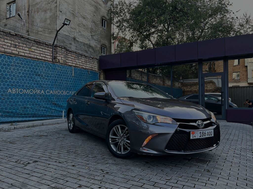 Toyota Camry: 2016 г., 2.5 л, Автомат, Бензин, Седан: фото 2