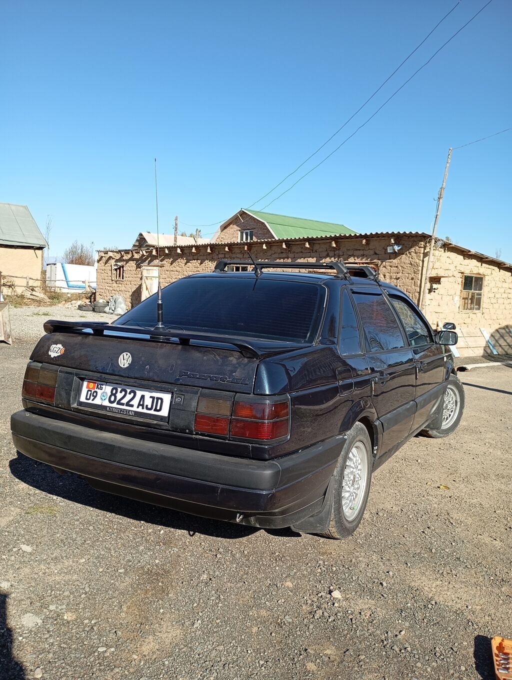 Volkswagen Passat: 1990 г., 1.8 л, Механика, Бензин, Седан: фото 4