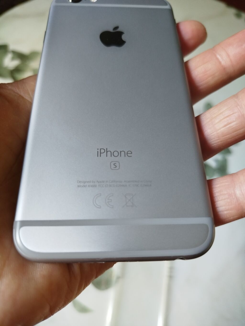 IPhone 6s, 32 ГБ, Space Gray. акб. 80%. Идеальное состояние, Все: фото 3