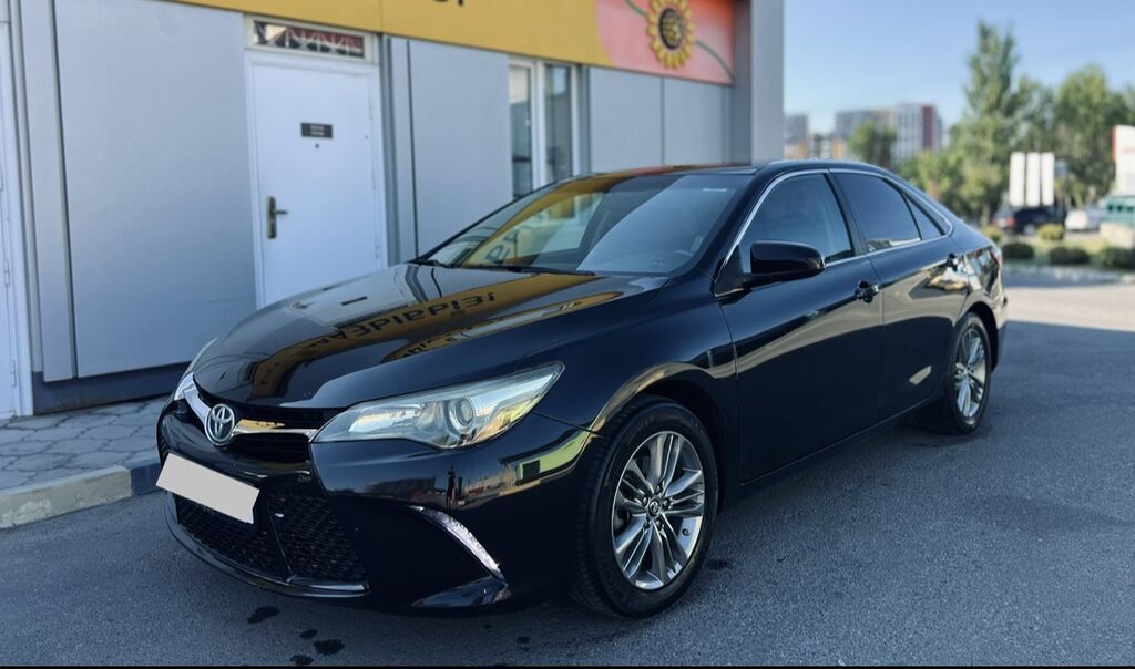 Toyota Camry: 2017 г., 2.5 л, Автомат, Бензин, Седан: фото 3