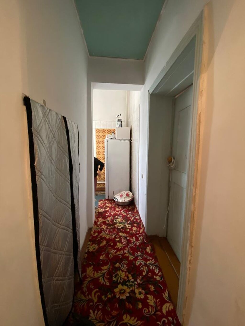 2 комнаты, 47 м², Азия Молл Сталинка, 1 этаж, Старый ремонт: фото 6