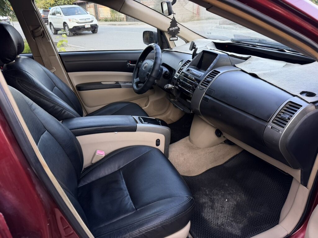 Toyota Prius: 2006 г., 1.5 л, Вариатор, Гибрид, Хэтчбэк: фото 6