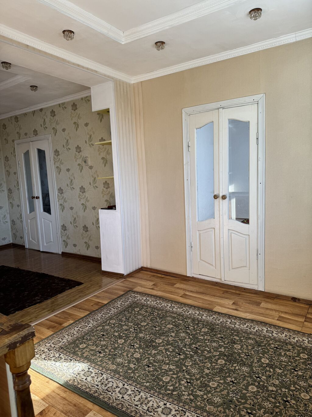Продается в г. Талас ул.Мира,372 двухэтажный кирпичный большой дом: фото 7