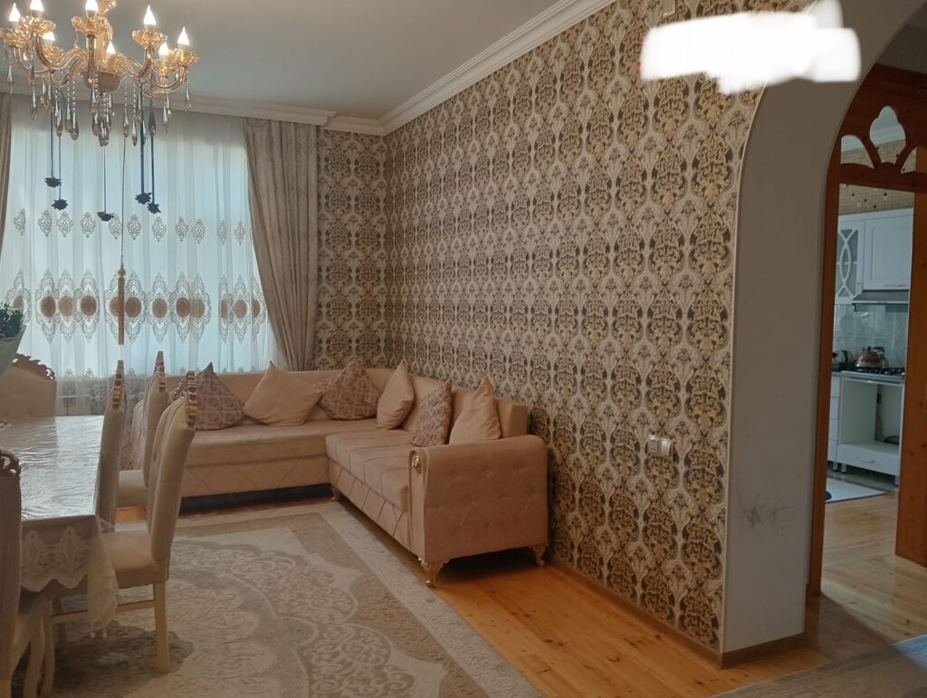 Gəncə, 3 otaqlı, Köhnə tikili, 120 kv. m