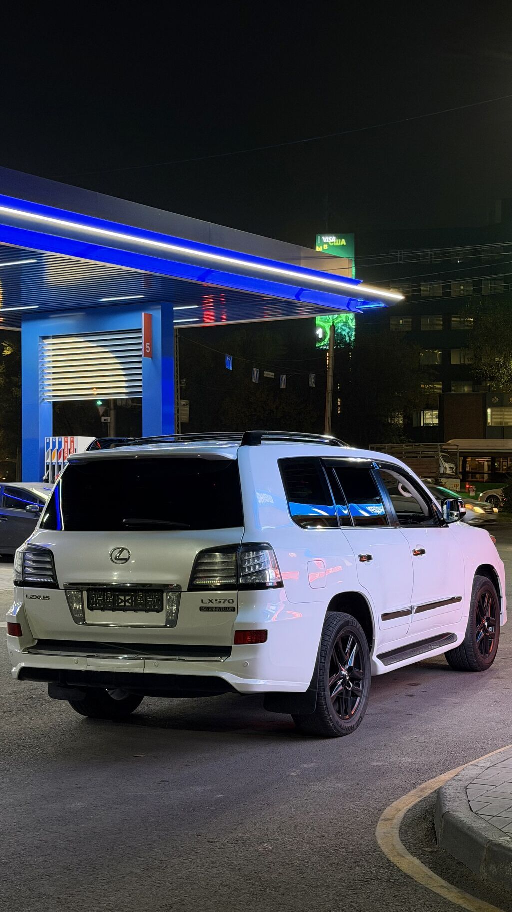Lexus LX: 2009 г., 5.7 л, Автомат, Бензин, Внедорожник: фото 5