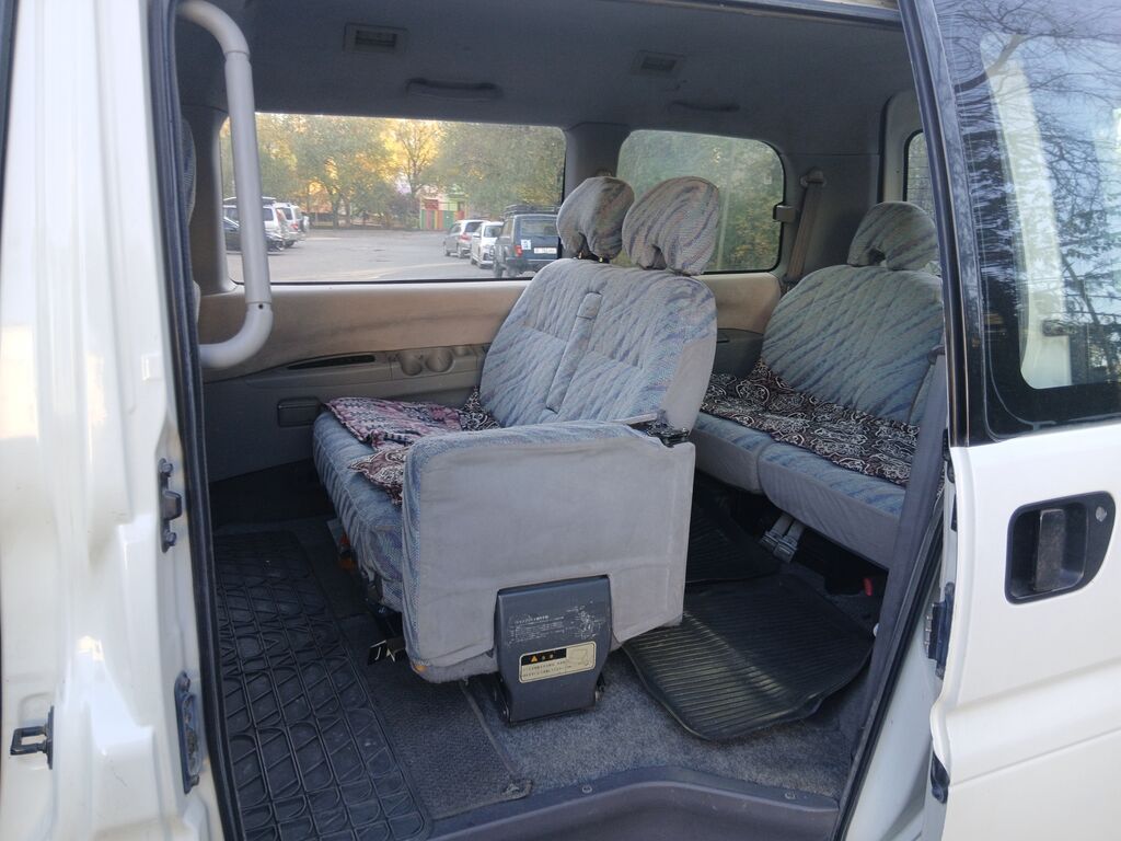 Mitsubishi Space Gear: 1996 г., 2.8 л, Автомат, Дизель, Минивэн: фото 8