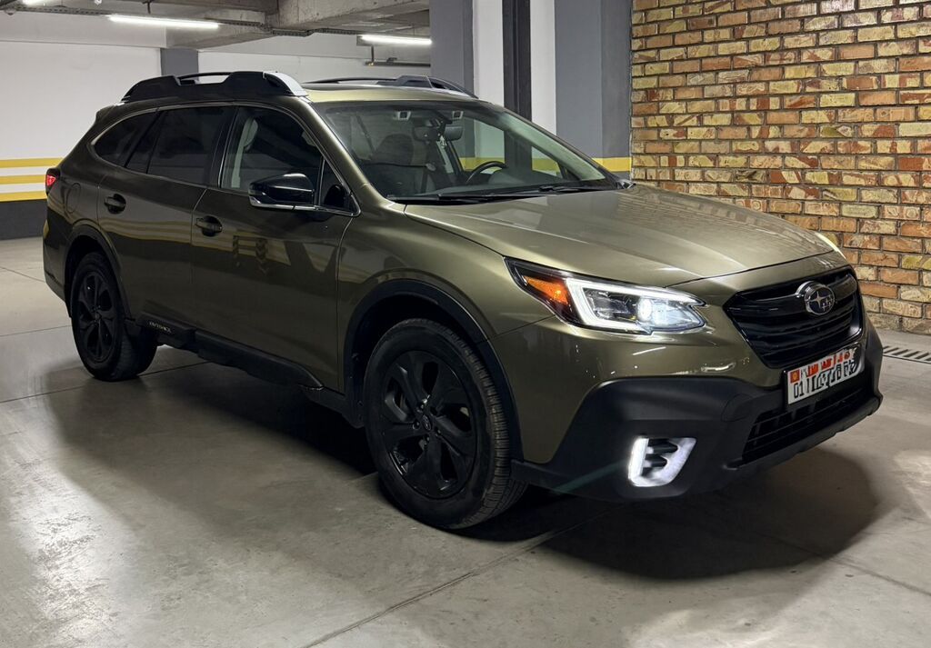 Subaru Outback: 2020 г., 2.4 л, Автомат, Бензин, Универсал: фото 2