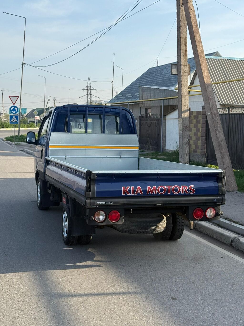 Kia Bongo 3 В хорошем состоянии 2.4газ Механика 5ст Пробег 96 — фото 3