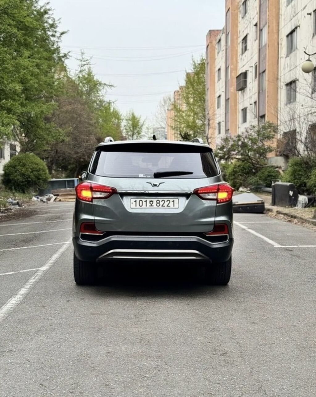 Внедорожник класса SUV, 7‑местный, серый металлик: фото 5