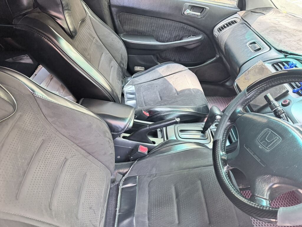 Honda Accord: 2002 г., 2 л, Автомат, Седан: фото 5