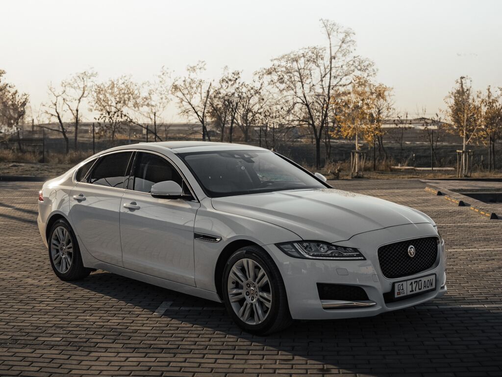 Jaguar XF: 2017 г., 2 л, Автомат, Дизель, Седан: фото 2