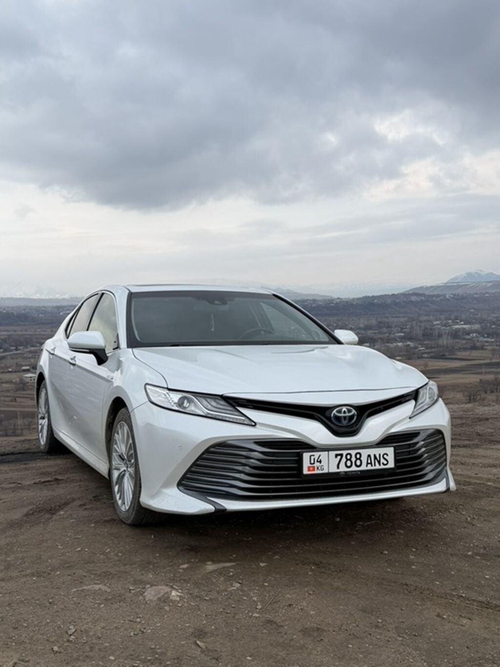 Toyota Camry: 2018 г., 2.5 л, Автомат, Бензин, Седан: фото 4
