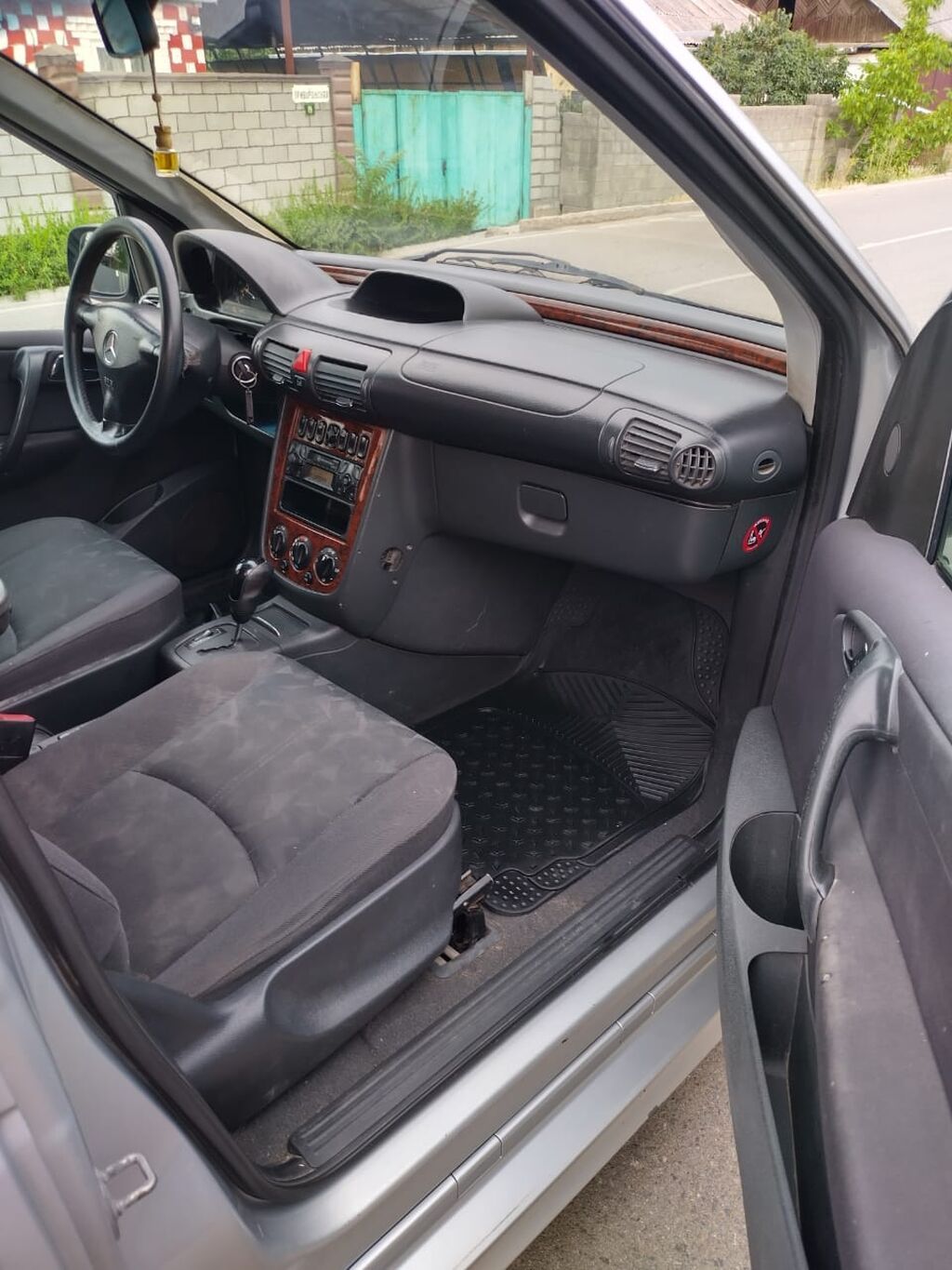 Mercedes-Benz Vaneo: 2002 г., 1.6 л, Автомат, Бензин, Минивэн: фото 8