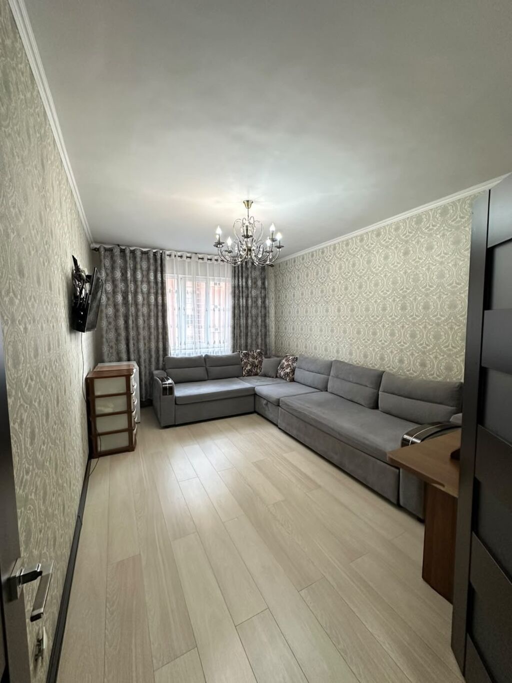 2 комнаты, 68 м², Тунгуч мкр Элитка, 4 этаж, Евроремонт: фото 1