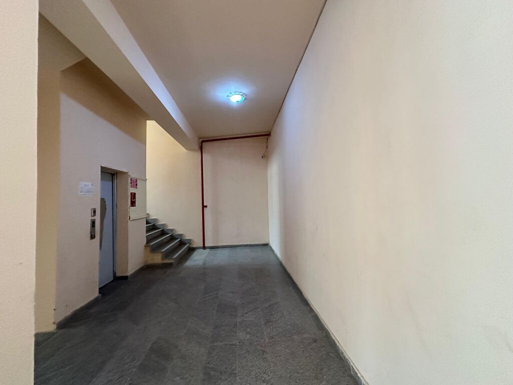 Xırdalan Jasmin parkda yeni tikili binanın 2 ci mərtəbəsidə olan 2