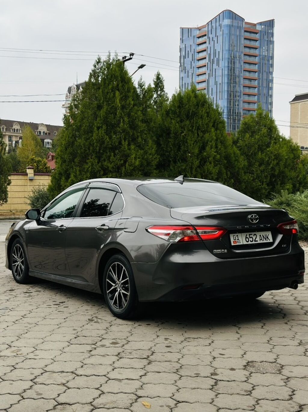 Toyota Camry: 2020 г., 2.5 л, Автомат, Бензин, Седан: фото 3