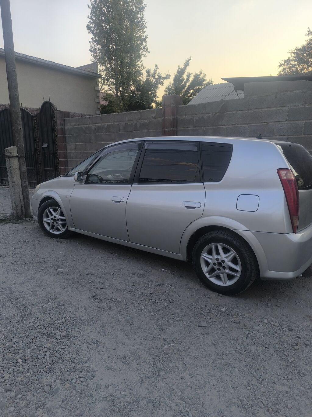 Toyota Opa: 2003 г., 1.8 л, Автомат, Бензин, Универсал: фото 2