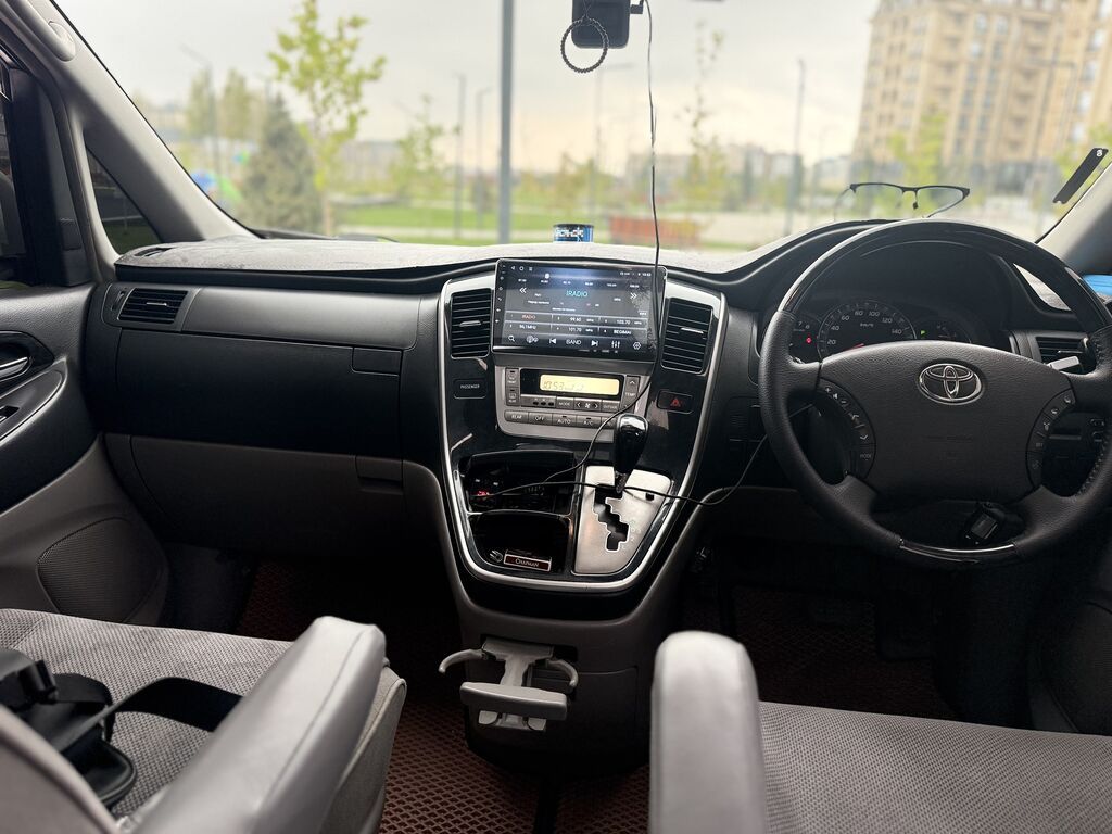 Toyota Alphard: 2003 г., 3 л, Автомат, Бензин, Минивэн: фото 6