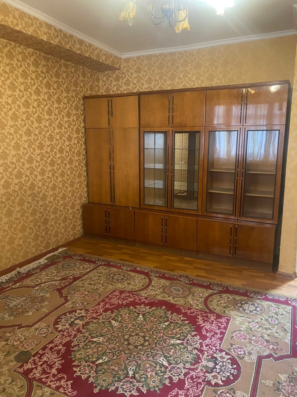3 комнаты, 66 м², Молодая Гвардия Индивидуалка, 6 этаж, Старый ремонт: фото 1