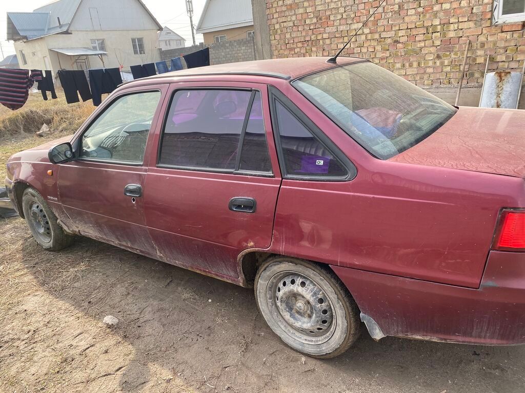 Daewoo Nexia: 2008 г., 1.6 л, Механика, Бензин, Седан: фото 3