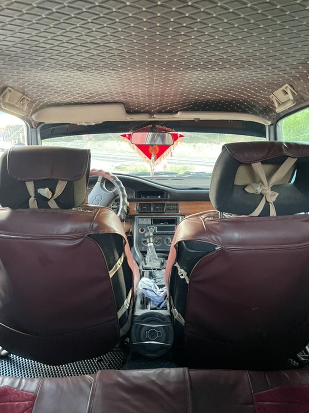 Audi 100: 1989 г., 1.8 л, Механика, Бензин, Универсал — фото 8