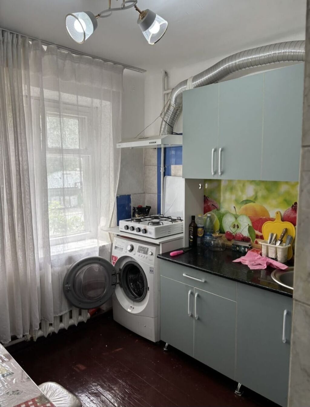 1 комната, 30 м², 2 этаж: фото 1