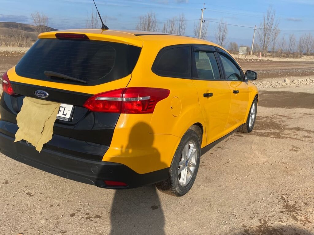 Ford Focus: 2015 г., Механика, Бензин, Хэтчбэк: фото 5