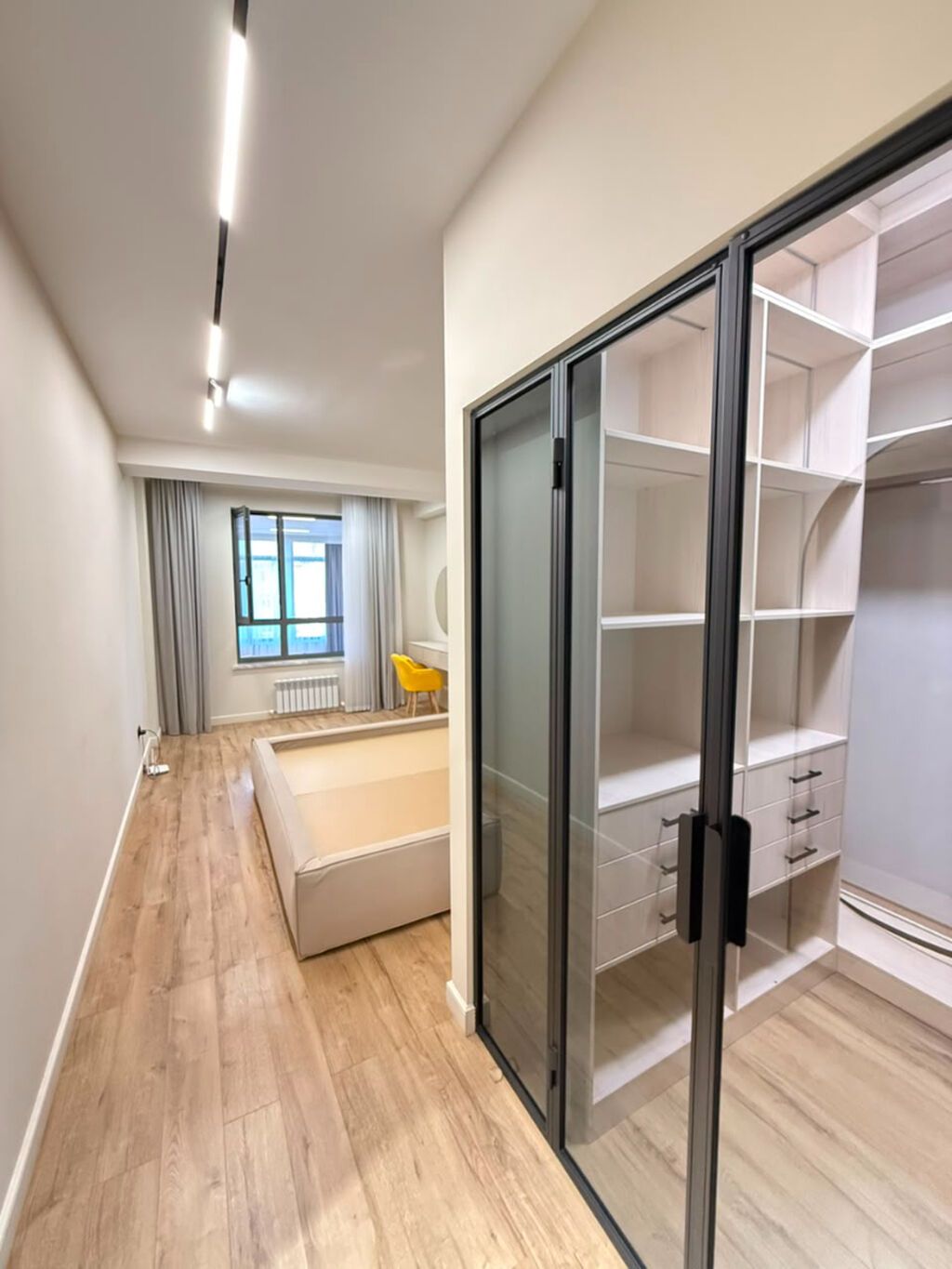 3-комн. квартира, 110 м², 6 мкр, с мебелью: фото 7