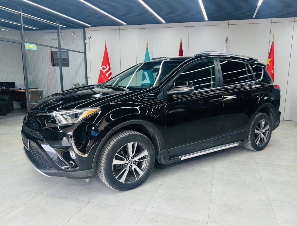 Toyota RAV4: 2017 г., 2.5 л, Типтроник, Бензин, Кроссовер: фото 2