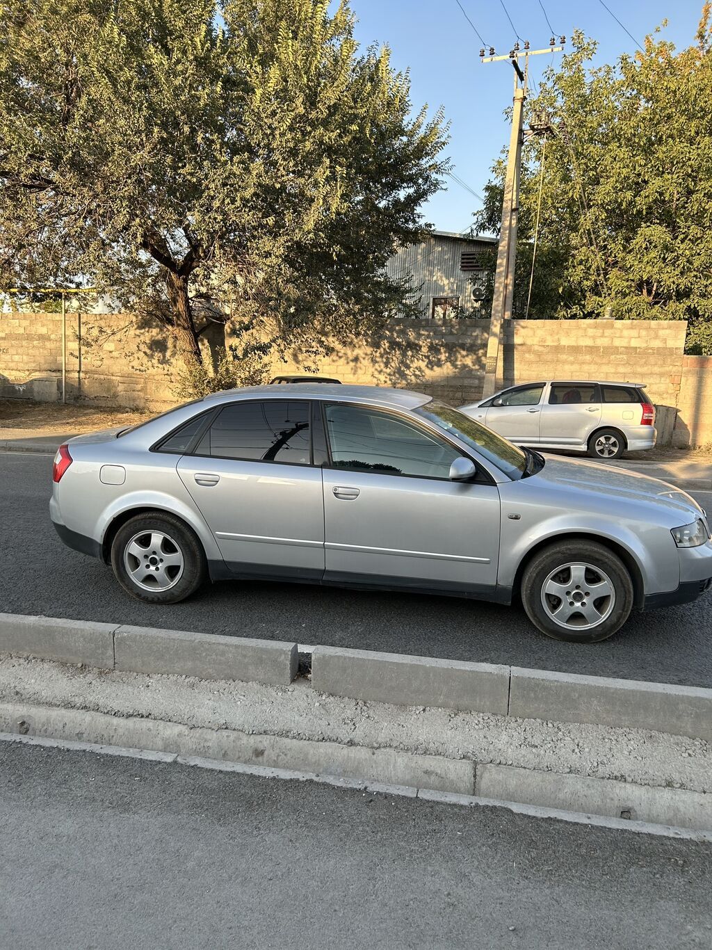 Audi A4: 2003 г., 2 л, Автомат, Бензин, Седан: фото 5