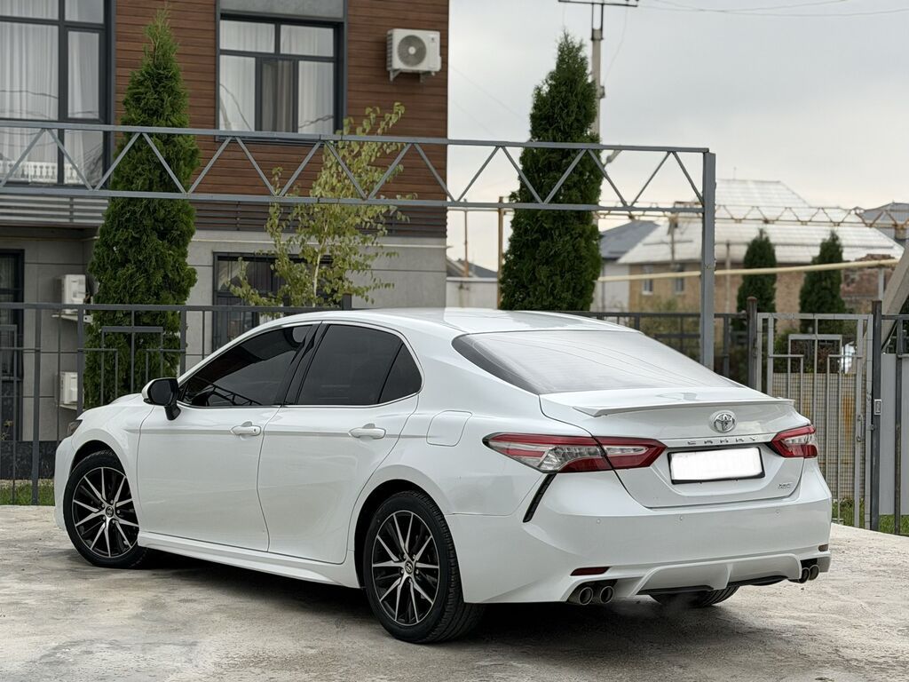Toyota Camry: 2018 г., 2.5 л, Автомат, Бензин: фото 4